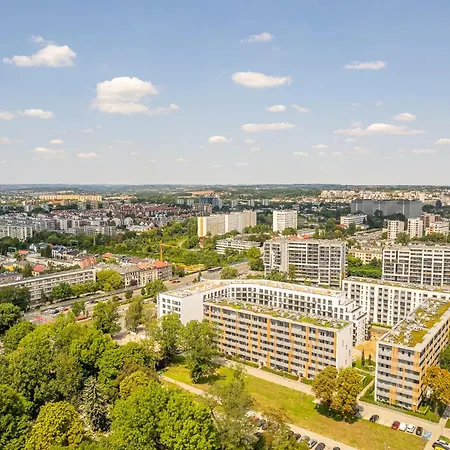 Apartmán Old Town - Bus&tram Stops Nearby, Balcony - By Rentujemy Krakov