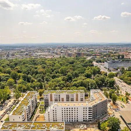Old Town - Bus&tram Stops Nearby, Balcony - By Rentujemy Lägenhet *