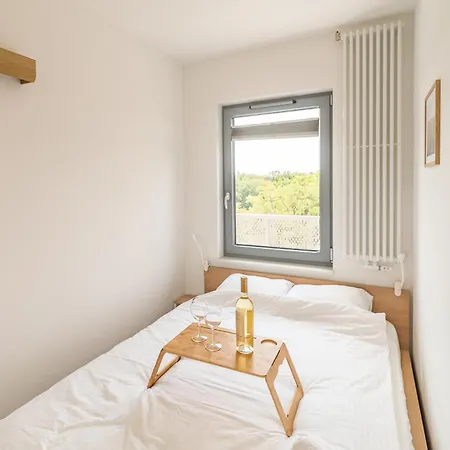 Old Town - Bus&tram Stops Nearby, Balcony - By Rentujemy *