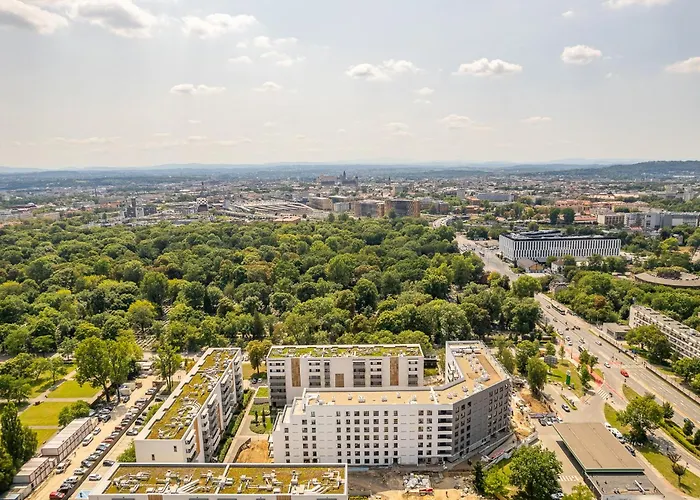 Old Town - Bus&tram Stops Nearby, Balcony - By Rentujemy Apartment *