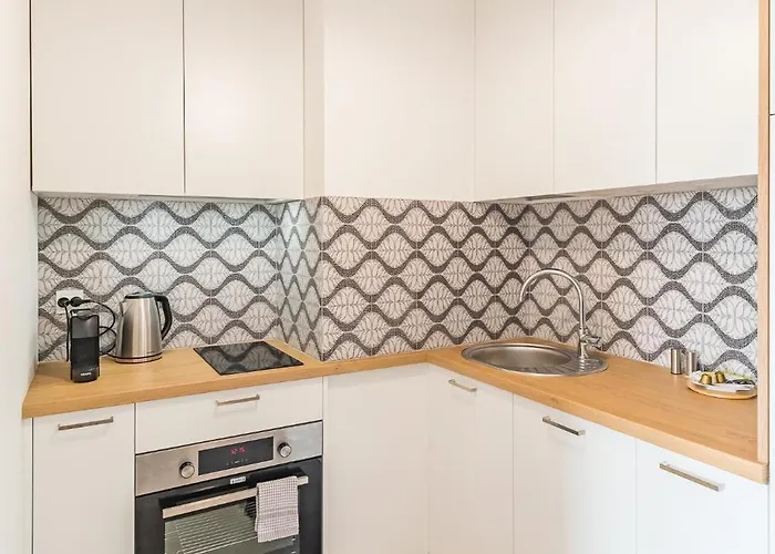 Old Town - Bus&tram Stops Nearby, Balcony - By Rentujemy Lägenhet Kraków