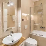 Apartamento Old Town - Bus&tram Stops Nearby, Balcony - By Rentujemy